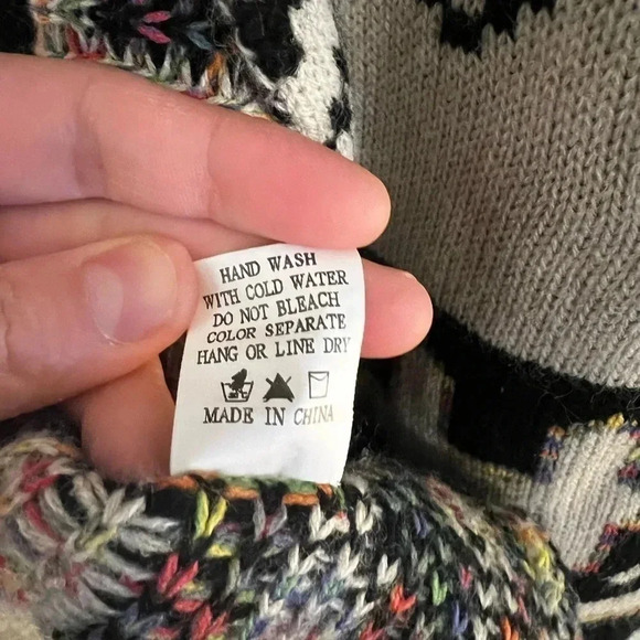 Altar’s State Aztec poncho cardigan size medium - Picture 5 of 6